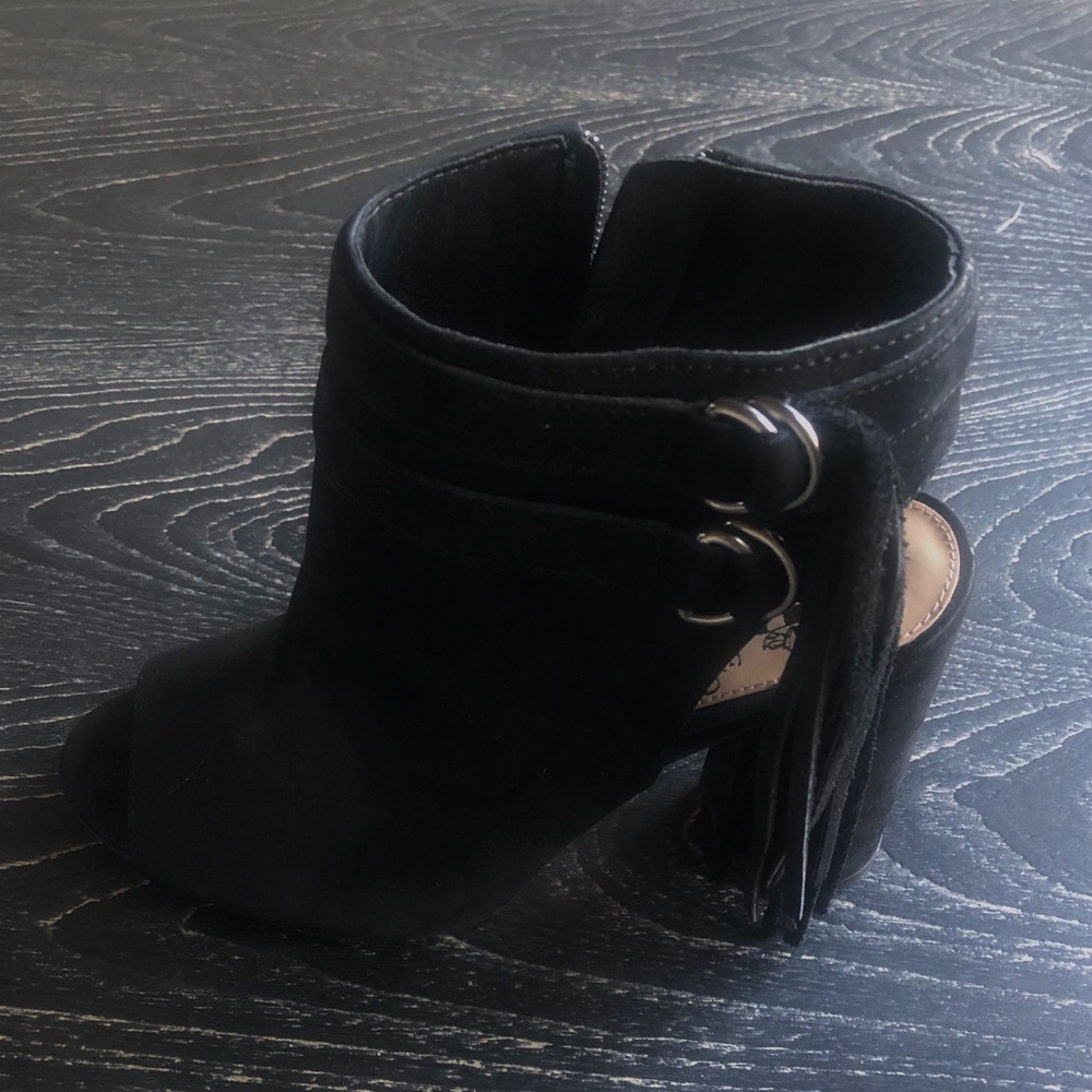 Vince Camuto black high heals with fringe